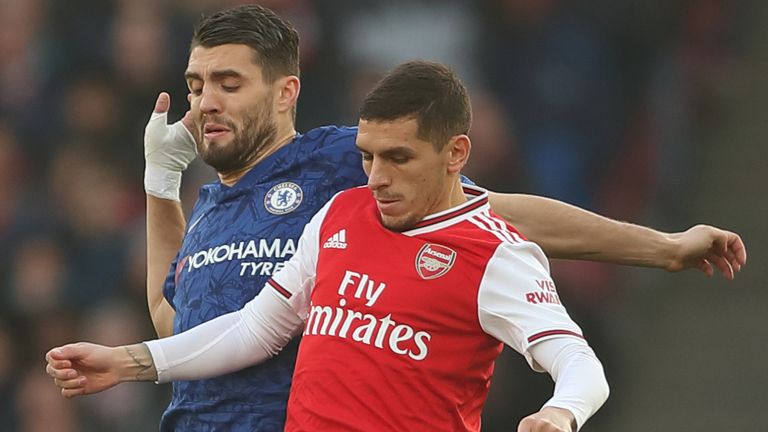 LONDON, ENGLAND - DECEMBER 29: Mateo Kovacic of Chelsea and Lucas Torreira of Arsenal during the Premier League match between Arsenal FC and Chelsea FC at Emirates Stadium on December 29, 2019 in London, United Kingdom. (Photo by James Williamson - AMA/Getty Images)