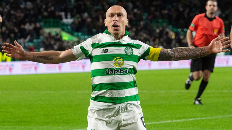 Celtic&#39;s Scott Brown celebrates his late goal to make it 2-1 during the Ladbrokes Premiership match between Celtic and Hamilton at Celtic Park