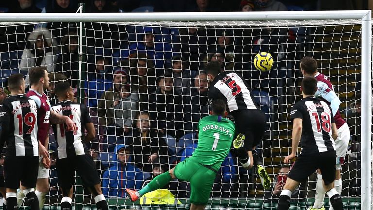 Chris Wood gives Burnley a 1-0 lead