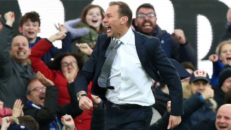 Duncan Ferguson celebrates after Dominic Calvert-Lewin's second goal of the game makes it 3-1