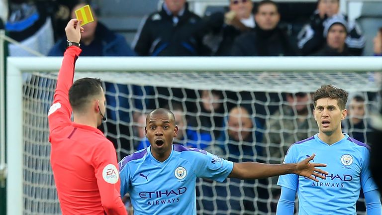 Fernandinho Man City