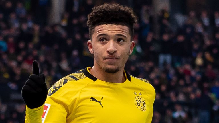 BERLIN, GERMANY - NOVEMBER 30: Jadon Sancho of Borussia Dortmund celebrates after scoring his team's first goal during the Bundesliga match between Hertha BSC and Borussia Dortmund at Olympiastadion on November 30, 2019 in Berlin, Germany. (Photo by TF-Images/Getty Images)