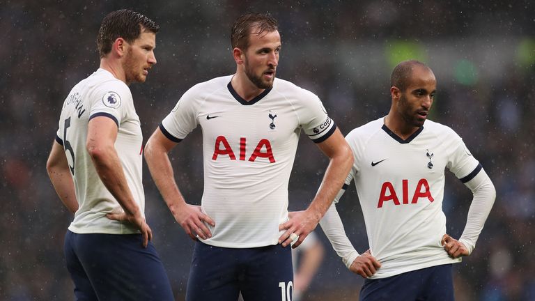 Jan Vertonghen, Harry Kane and Lucas Moura during Spurs match vs Brighton