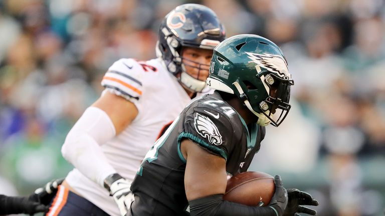 Philadelphia Eagles injury updates: Jordan Howard still hasn't