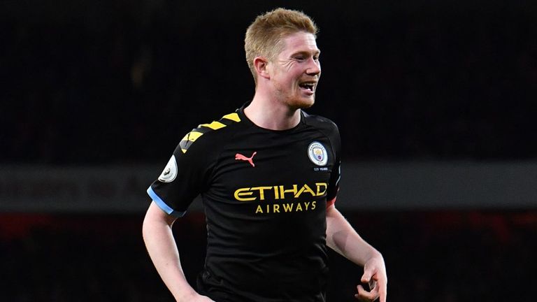 Kevin De Bruyne celebrates scoring his second goal against Arsenal