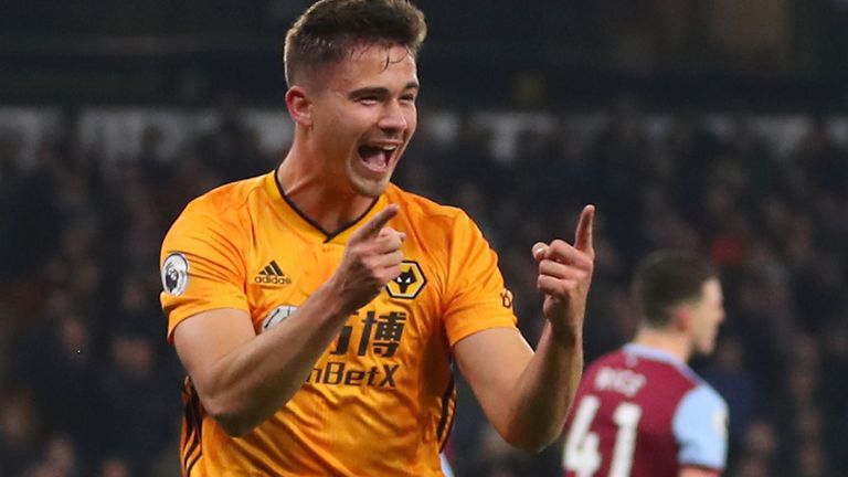 Leander Dendoncker celebrates after putting Wolves 1-0 up against West Ham