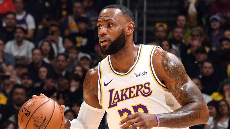 LeBron James was dishing dimes all over the place in the Los Angeles Lakers' win over the Dallas Mavericks