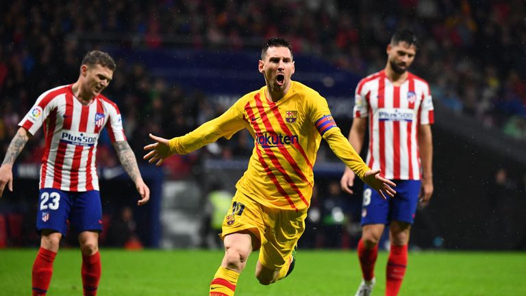 Lionel Messi celebrates his late winner against Atletico Madrid