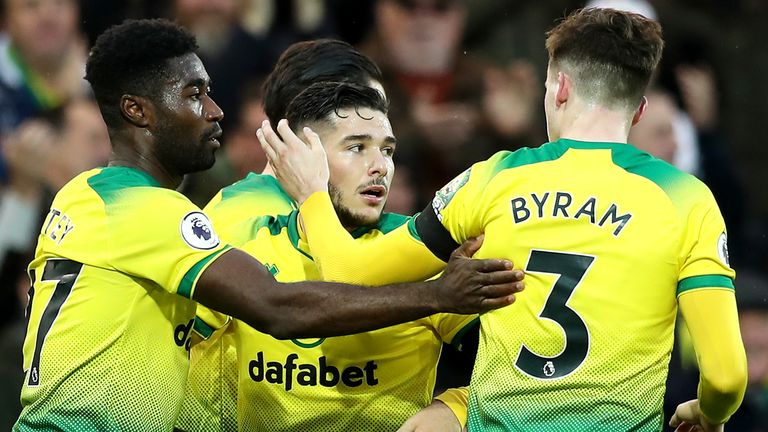 Norwich vs Sheffield United - Norwich celebrate Tettey's goal