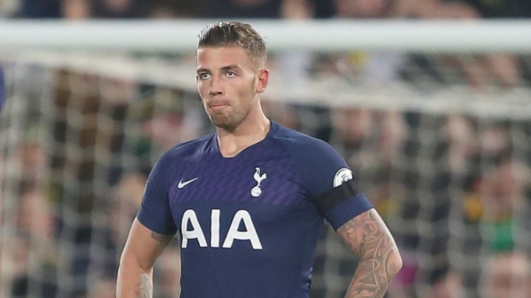 Toby Alderweireld watches on during Tottenham's draw at Norwich