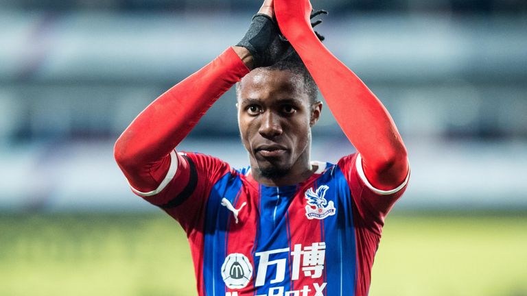 Zaha applauds Crystal Palace supporters