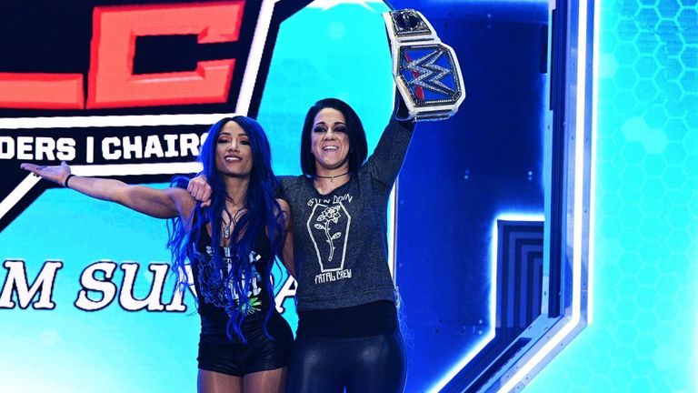 After quickly dispatching a local competitor, The Lady of WWE embarrasses The Boss by feigning A Woman’s Right, but Bayley blindsides Evans to even the score for Banks.

