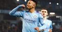 Jesus double squeezes City past Everton