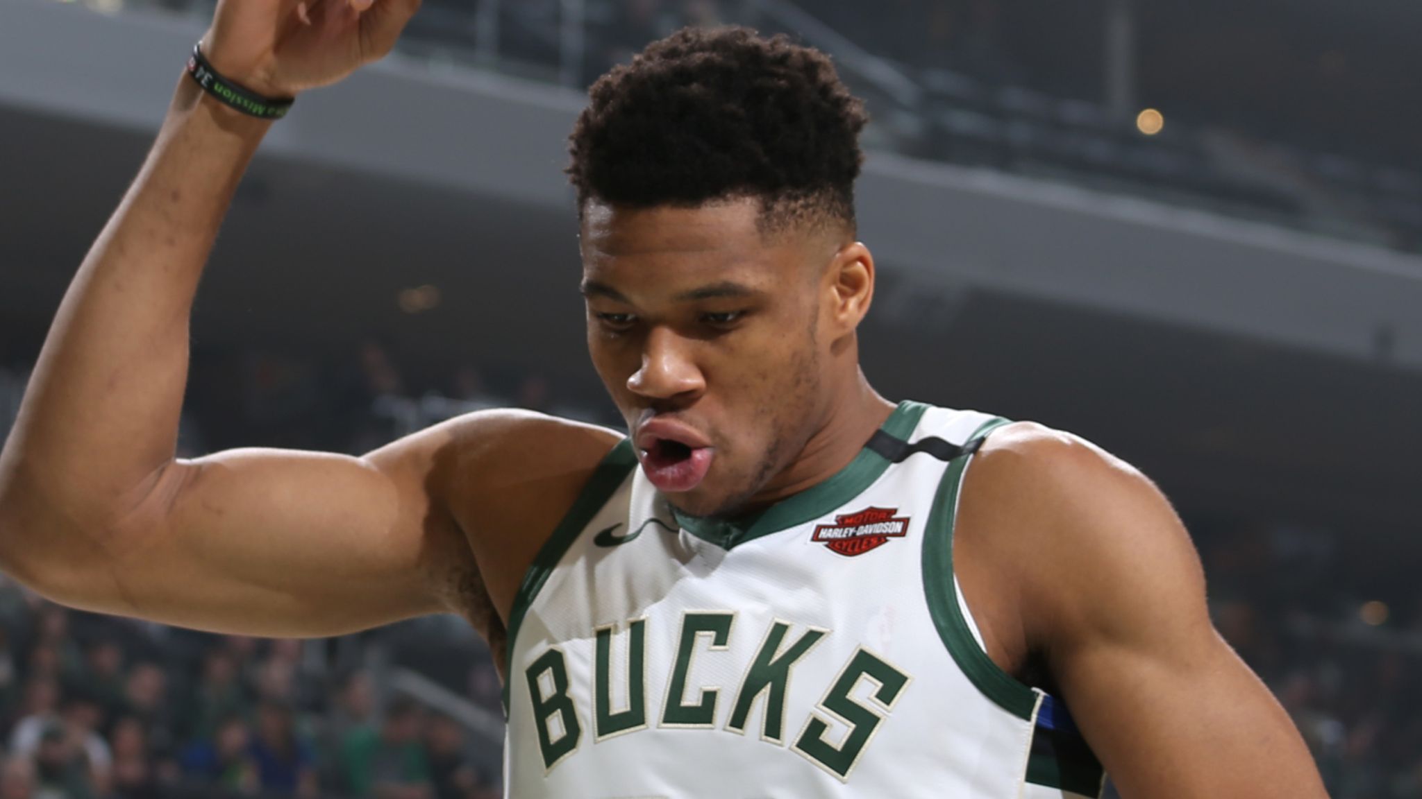 Bucks Links: Sky's the limit for Giannis & Dame (in theory), and more -  Brew Hoop