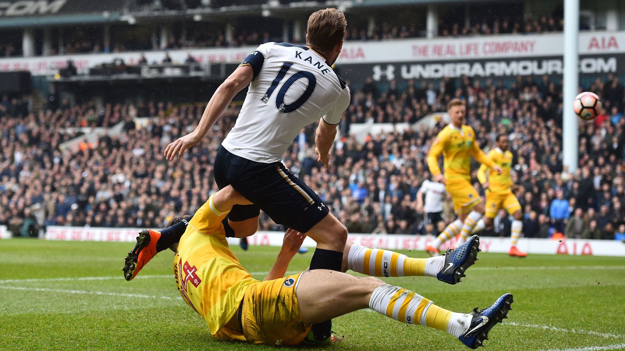 Harry Kane: Tottenham Striker Out Until April With Hamstring Injury ...