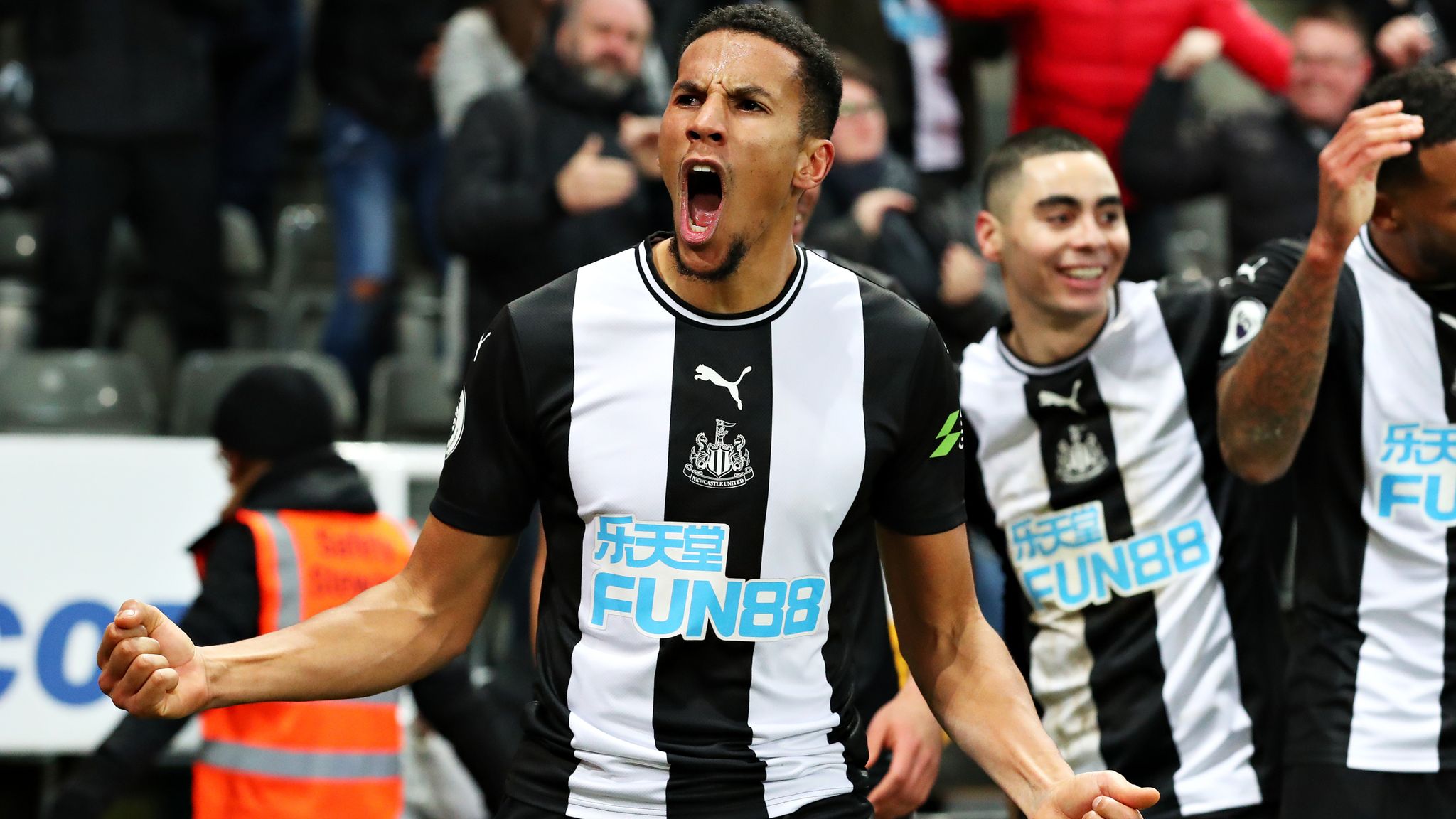 Newcastle 1-0 Chelsea: Late Isaac Hayden header stuns Chelsea | Football  News | Sky Sports