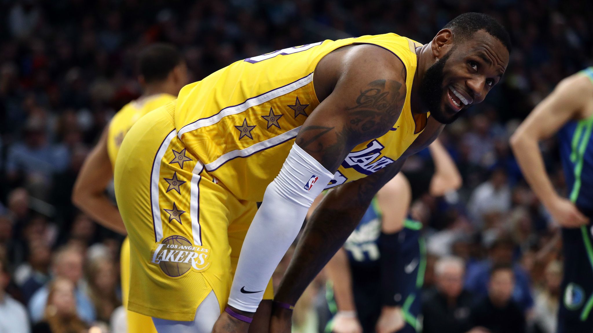 LeBron James and Lakers to Play the Warriors on Christmas Day