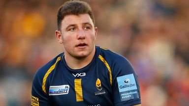 Duncan Weir has replaced Finn Russell in Scotland's Six Nations squad