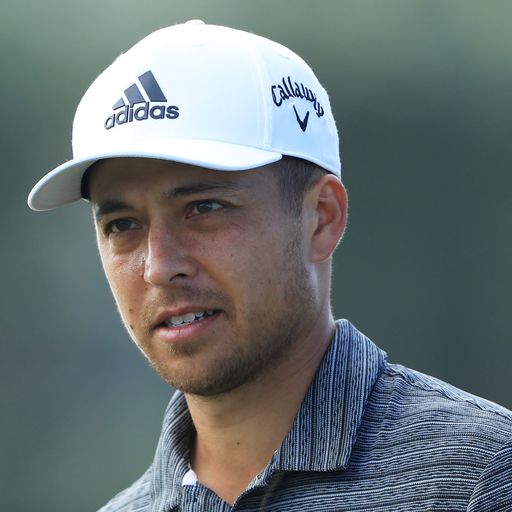 Schauffele stays ahead in Hawaii