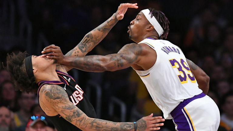 Dwight Howard fouled Kelly Oubre in the Lakers&#39; win over the Suns