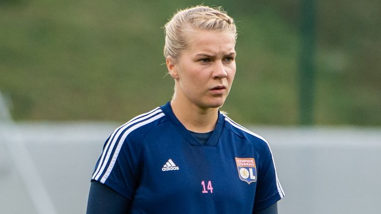 Ada Hegerberg, Lyon