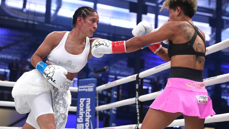 January 30, 2020; Miami, FL, USA; Amanda Serrano and Simone Da Silva during their January 30th Matchroom Boxing USA bout at The Meridian.  Mandatory Credit: \152016000552#1\/Matchroom Boxing USA