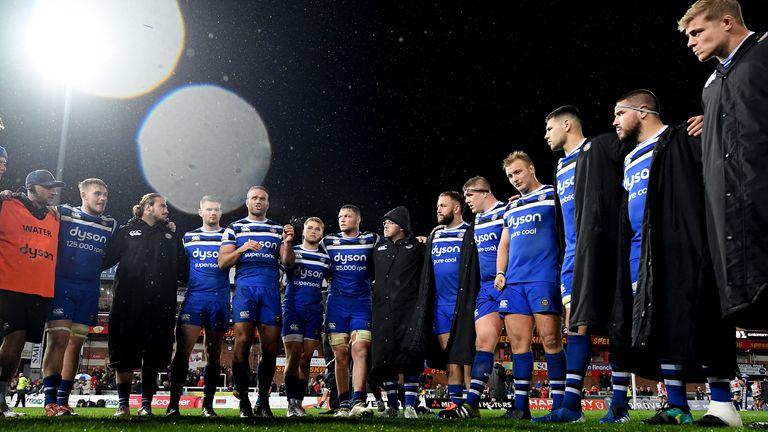 GLOUCESTER, ENGLAND - OCTOBER 11: Jamie Roberts of Bath Rugby talks in the post match huddle during the Premiership Rugby Cup Fourth Round match between Gloucester Rugby and Bath Rugby at Kingsholm Stadium on October 11, 2019 in Gloucester, England. (Photo by Alex Davidson/Getty Images)