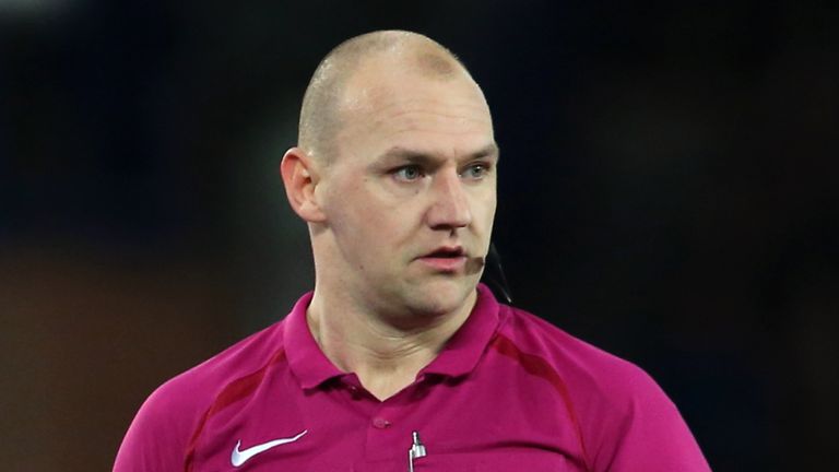 Bobby Madley officiated 19 matches in the 2017-18 Premier League season
