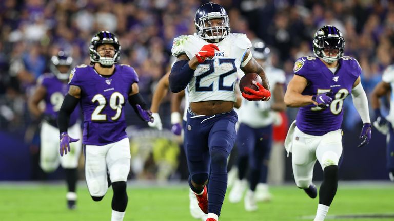 December 29, 2019: Tennessee Titans running back Derrick Henry (22) carries  the ball during the 2nd quarter of an NFL football game between the  Tennessee Titans and the Houston Texans at NRG