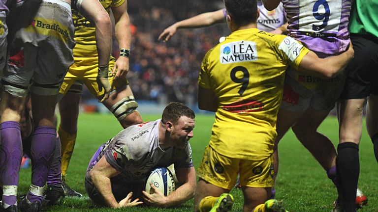 Sam Simmonds scores in Exeter's home win