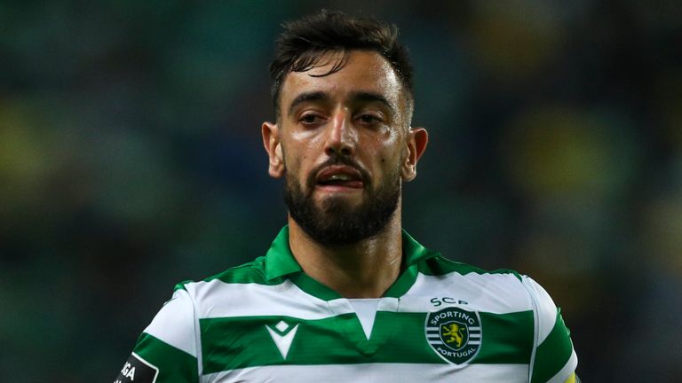 LISBON, PORTUGAL - NOVEMBER 10: Bruno Fernandes of Sporting CP during the Liga Nos round 11 match between Sporting CP and Belenenses at Estadio Jose Alvalade on November 10, 2019 in Lisbon, Portugal. (Photo by Carlos Rodrigues/Getty Images)