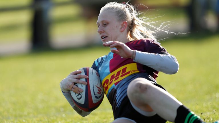 GUILDFORD, ENGLAND - JANUARY 18: Heather Cowell of The Harlequins brakes the line to score her 1st try of the match during the Tyrrells Premier 15s match between The Harlequins and Darlington Mowden Park at Surrey Sports Park on January 18, 2020 in Guildford, England. (Photo by Luke Walker/Getty Images)