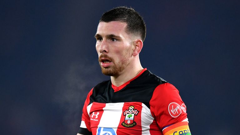 SOUTHAMPTON, ENGLAND - DECEMBER 04: Pierre-Emile Hojbjerg of Southampton with a Stonewall Rainbow Laces armband on during the Premier League match between Southampton FC and Norwich City at St Mary&#39;s Stadium on December 04, 2019 in Southampton, United Kingdom. (Photo by Dan Mullan/Getty Images)