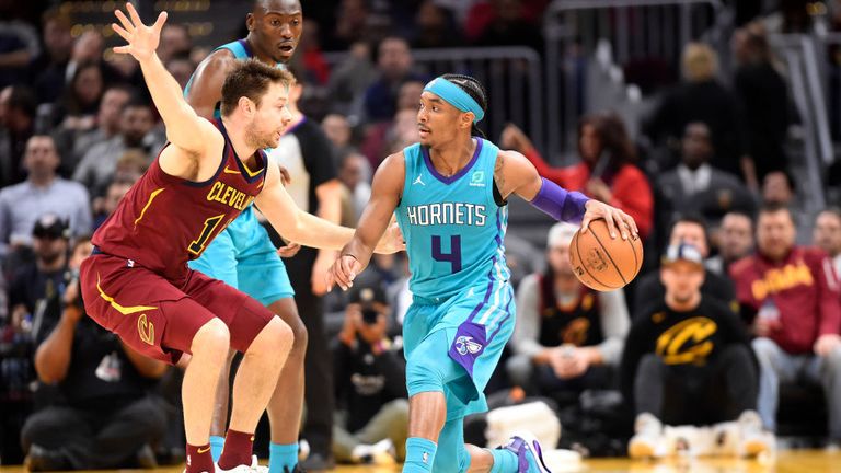Charlotte Hornets against  the Cleveland Cavaliers in Week 11 of the NBA season.