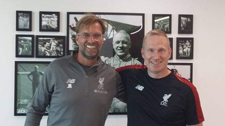 Liverpool manager Jurgen Klopp with throw-in coach Thomas Gronnemark