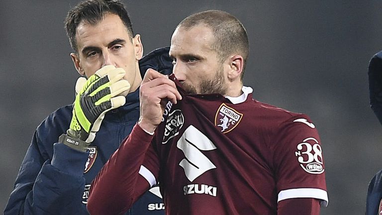 Dois jogadores do Torino testam positivo à Covid-19 - Itália - Jornal Record