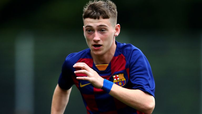 Louie Barry: Aston Villa sign teenager from Barcelona | Football News | Sky  Sports