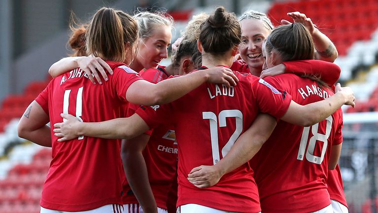  Kirsty Hanson of Manchester United Women celebrates with her team mates