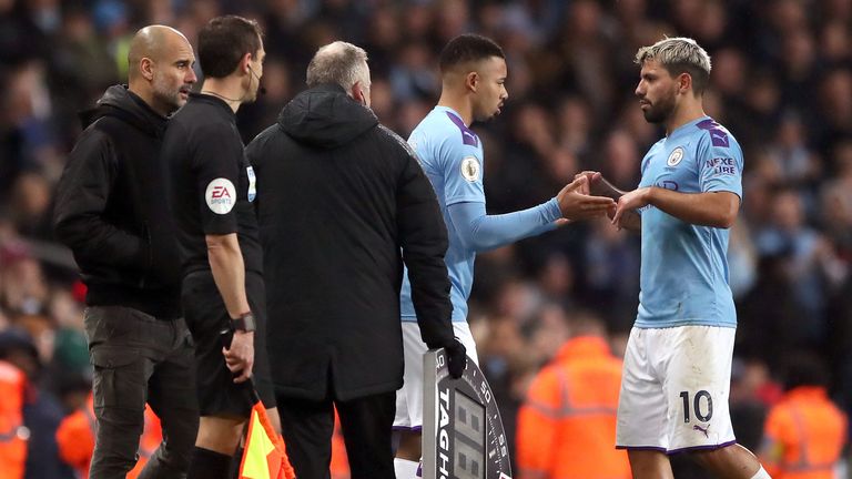 Manchester City&#39;s Sergio Aguero (right) is substituted by Gabriel Jesus as Pep Guardiola looks on