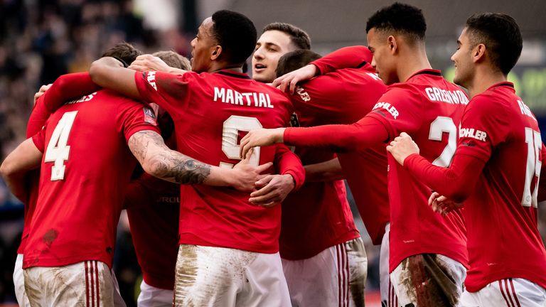 Manchester United cruised into the FA Cup fifth round