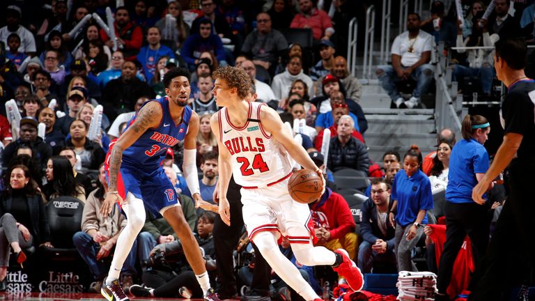 Lauri Markkanen #24 of the Chicago Bulls handles the ball during a game against the Detroit Pistons on January 11, 2019 at Little Caesars Arena in Detroit, Michigan. 