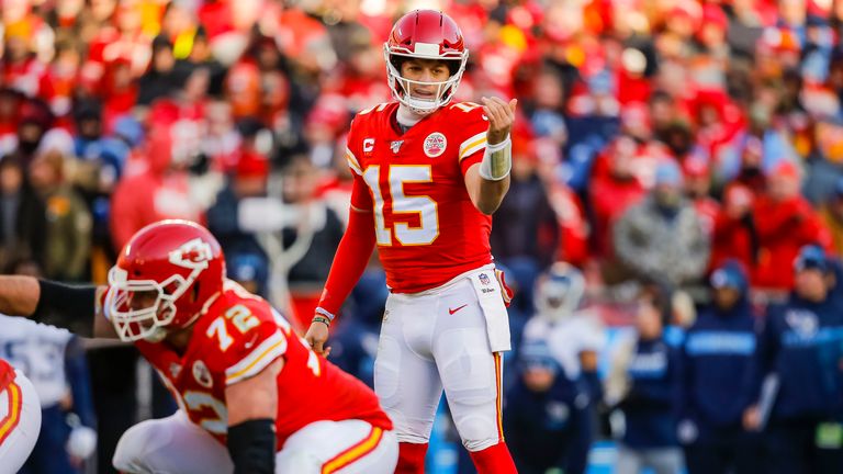 KANSAS CITY, MO - JANUARY 19: Patrick Mahomes #15 of the Kansas City Chiefs gestures before the snap in the second quarter of the AFC Championship game against the Tennessee Titans at Arrowhead Stadium on January 19, 2020 in Kansas City, Missouri. (Photo by David Eulitt/Getty Images)