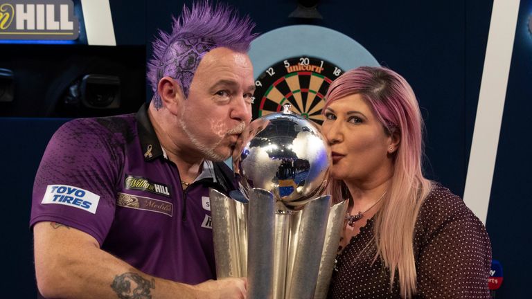 Peter Wright paid tribute to his family after and the support from his wife Jo 