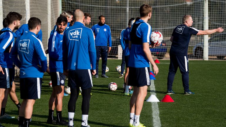 Thomas Gronnemark working with the players from Belgian club Gent during a winter training camp in Spain in January 2020