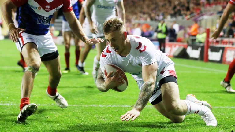 /Picture by Paul Currie/SWpix.com - 17/10/2018 - Rugby League - Internationals - England v France - Leigh Sports Village, Leigh, England - Tom Johnstone of England scores the 3rd try