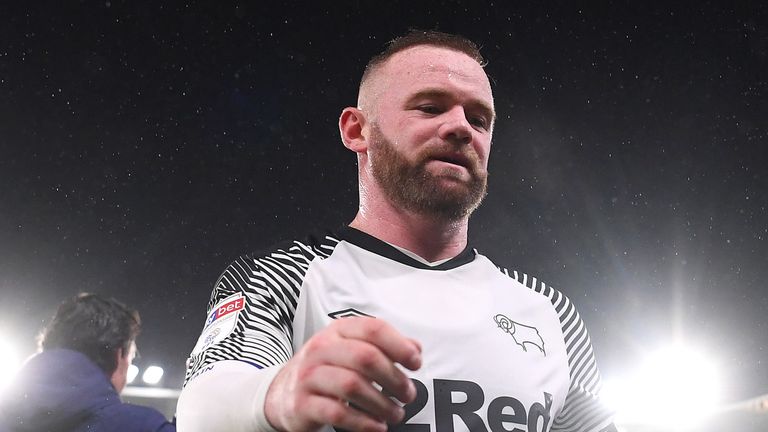 Wayne Rooney jugó un papel clave en la victoria de Derby en su debut