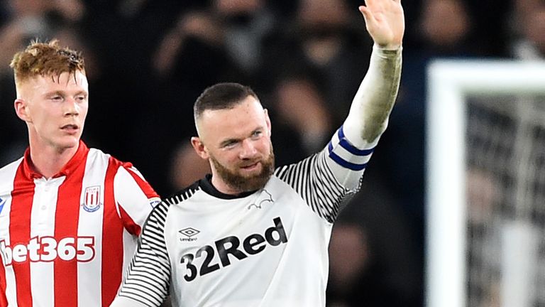 Wayne Rooney&#39;s free-kick put Derby 3-0 ahead