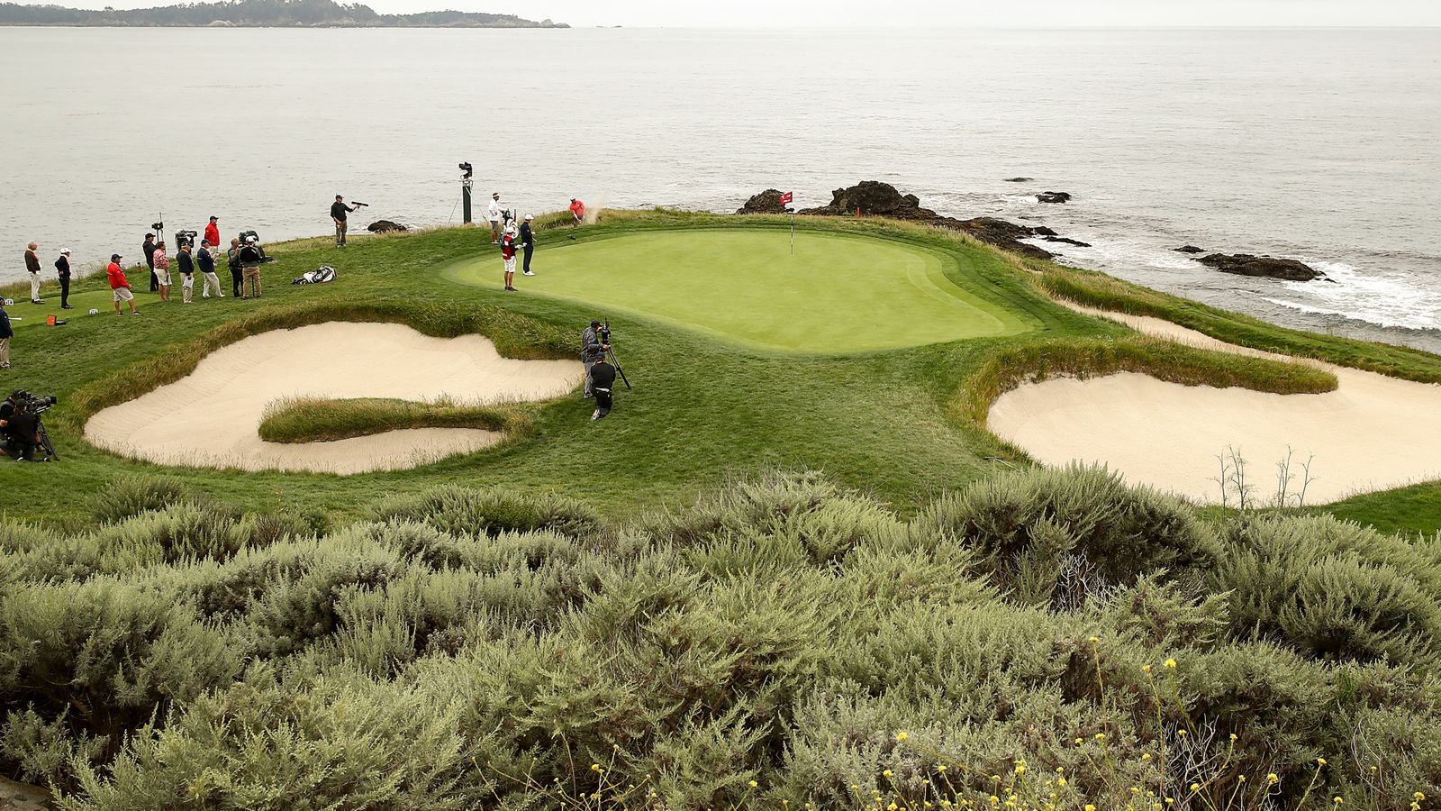 best time to golf pebble beach