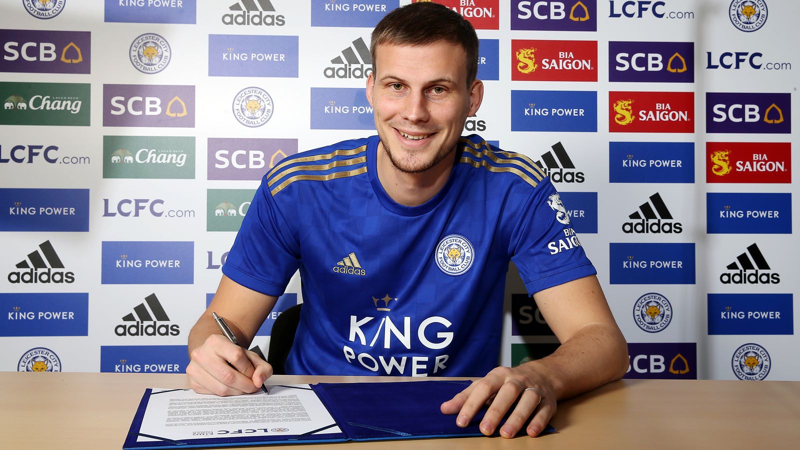 skysports-ryan-bennett-leicester-city_49