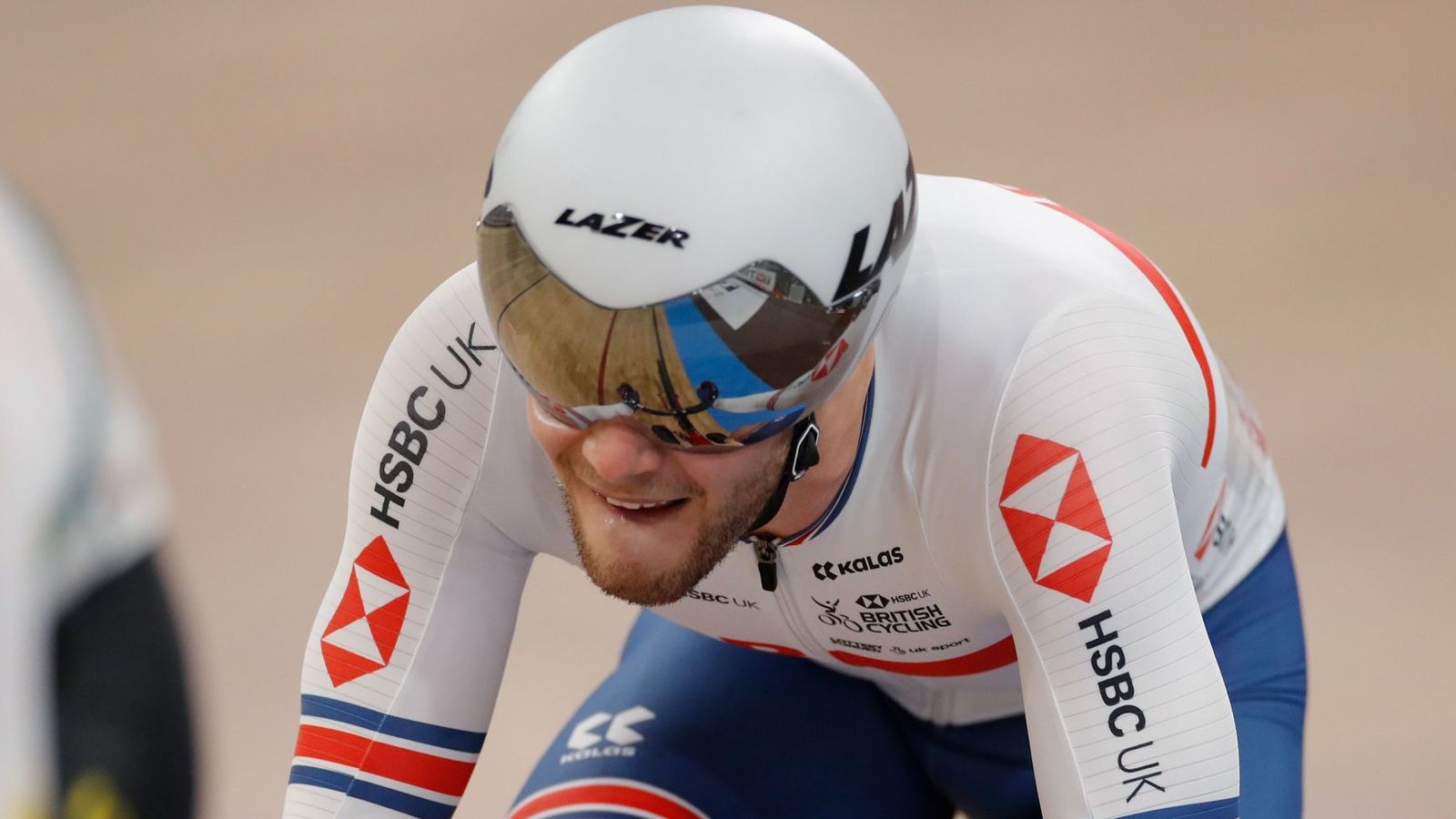 Matt Walls wins omnium bronze for GB at Track World Championships